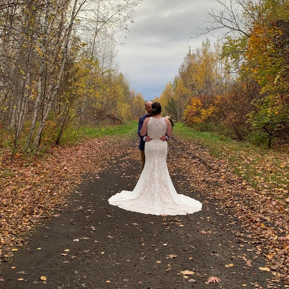 Kevyn wedding gown, by Sottero and Midgley - Picture 3 of 15